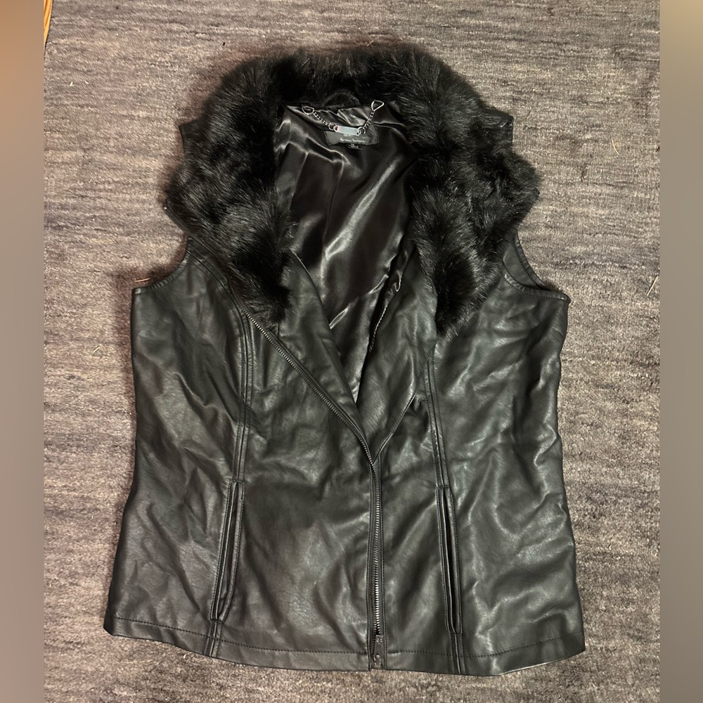 NWOT Dennis Basso Black Faux Fur Trim Leather Vest